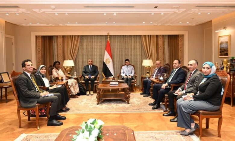 وزير الشباب والرياضة يلتقي مدير المكتب الإقليمي الإفريقي للوكالة الدولية لمكافحة المنشطات