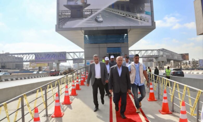 وزير الصناعة يتابع جاهزية الطريق الدائري والمحاور الرئيسية المؤدية إلى المتحف 1 وزير الصناعة يتابع جاهزية الطريق الدائري والمحاور الرئيسية المؤدية إلى المتحف