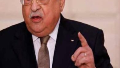 عباس يشيد بمواقف الرئيس السيسي الداعمة للشعب الفلسطيني وحقوقه العادلة