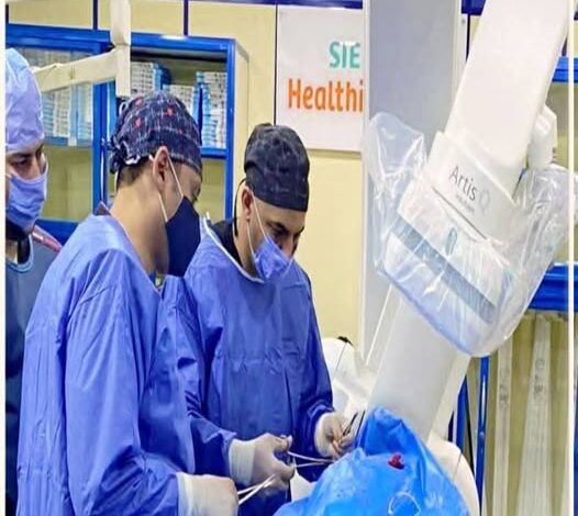 وكيل وزارة الصحة بالشرقية يقدم الشكر لأبطال مستشفى الزقازيق العام