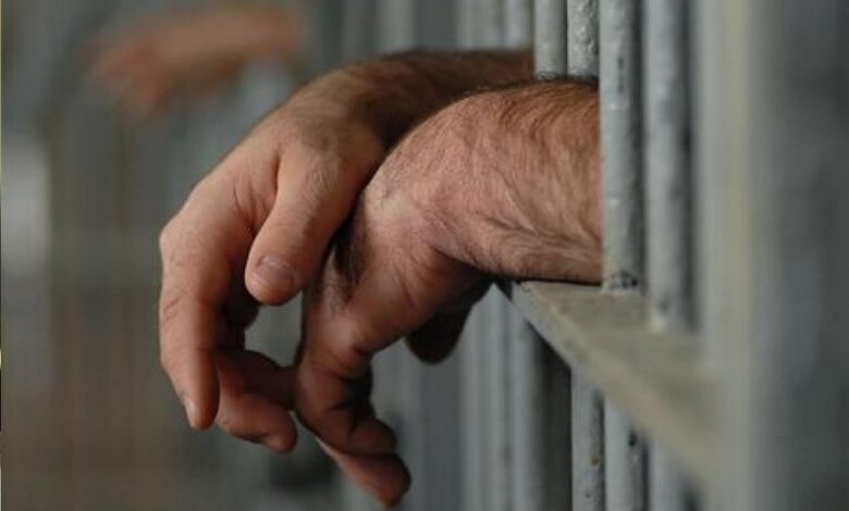 شبكة يقودها مسجل خطر.. تجديد حبس عصابة تسهل الدعارة الإلكترونية بالقاهرة