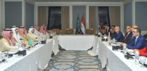 وزير الاستثمار يبحث مع مسئولين سعوديين سبل تعزيز التعاون الاستثماري والتجارى بين البلدين