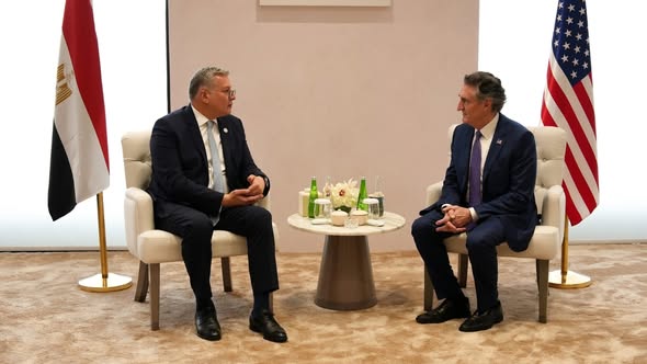 وزير البترول يلتقي وزير الشؤون الداخلية ورئيس المجلس الوطني للطاقة بالولايات المتحدة الأمريكية