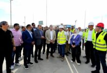 وزير الإسكان يتابع موقف تنفيذ أبراج "الداون تاون" وكوبري C19 بمدينة العلمين الجديدة