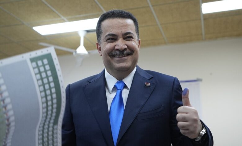 رئيس الوزراء العراقي يعلن فوز ائتلافه بالانتخابات التشريعية