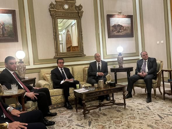 رئيس هيئة الدواء المصرية يشارك في المؤتمر الطبي العالمي الـ11 بتركيا لتعزيز التصنيع الدوائي