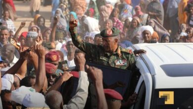 البرهان يزور مراكز إيواء نازحي الفاشر بمدينة الدبة