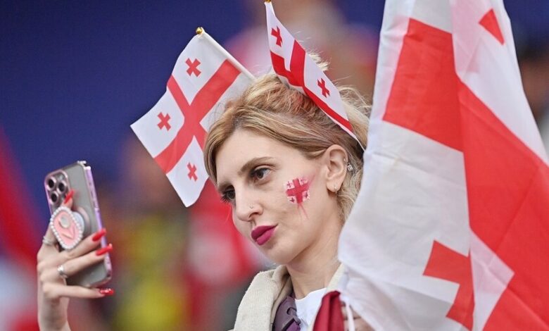 رئيس برلمان جورجيا: يصعب علينا التواصل مع الاتحاد الأوروبي دون احترام مصالح بلادنا