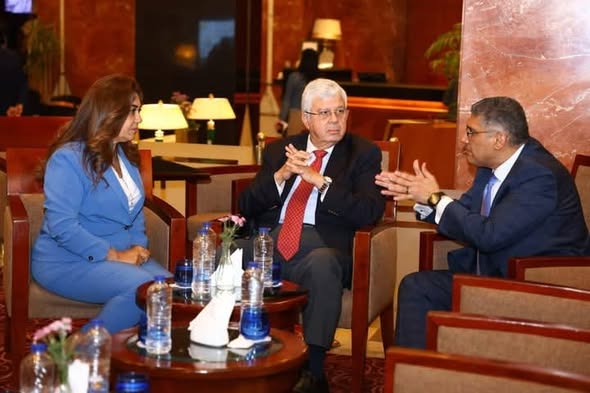 وزيرا التعليم العالي والتنمية المحلية ومحافظ الجيزة يشهدون احتفالية انضمام الجيزة لشبكة اليونسكو