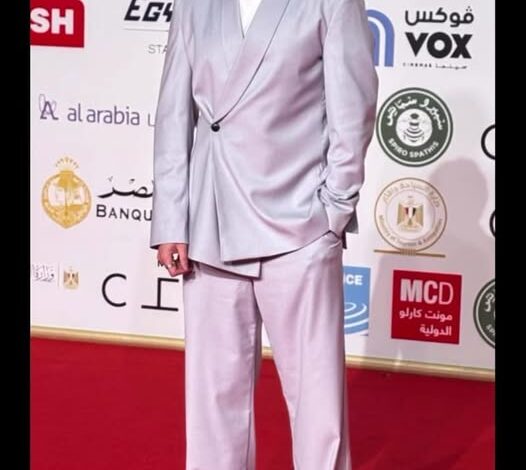 أحمد جمال سعيد يسطع بإطلالة مميزة في مهرجان القاهرة السينمائي الدولي