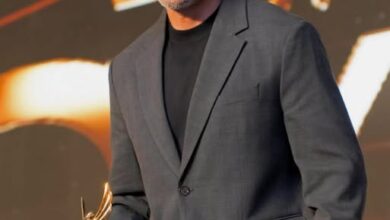 محمد علاء يظهر بإطلالة مميزة والجمهور يحتفل بنجاحه