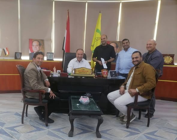 رئيس مجلس مدينة العريش يبدأ مهام منصبه بجولة تفقدية ويستقبل مشايخ شمال سيناء