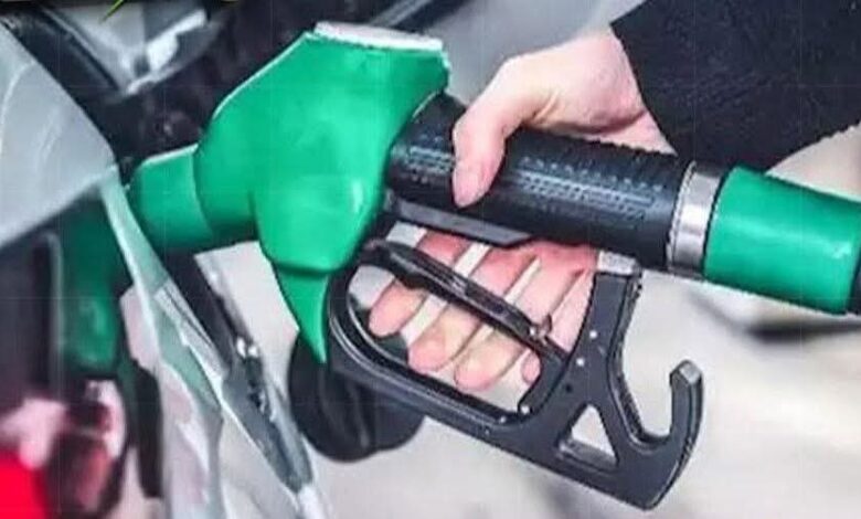 محمد معيط: رفع أسعار الوقود فى مصر سيؤدي لرفع التضخم بشكل مؤقت 1 محمد معيط: رفع أسعار الوقود فى مصر سيؤدي لرفع التضخم بشكل مؤقت