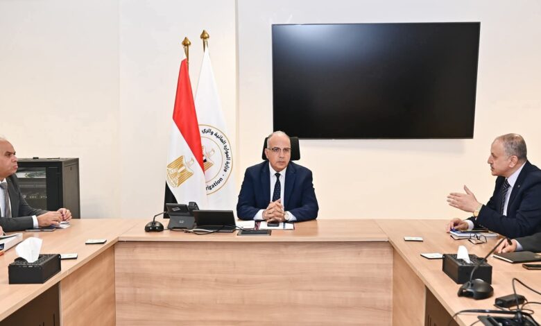 سويلم يتابع إجراءات التعامل مع ارتفاع مناسيب مياه البحر نتيجة لتغير المناخ 1 سويلم يتابع إجراءات التعامل مع ارتفاع مناسيب مياه البحر نتيجة لتغير المناخ