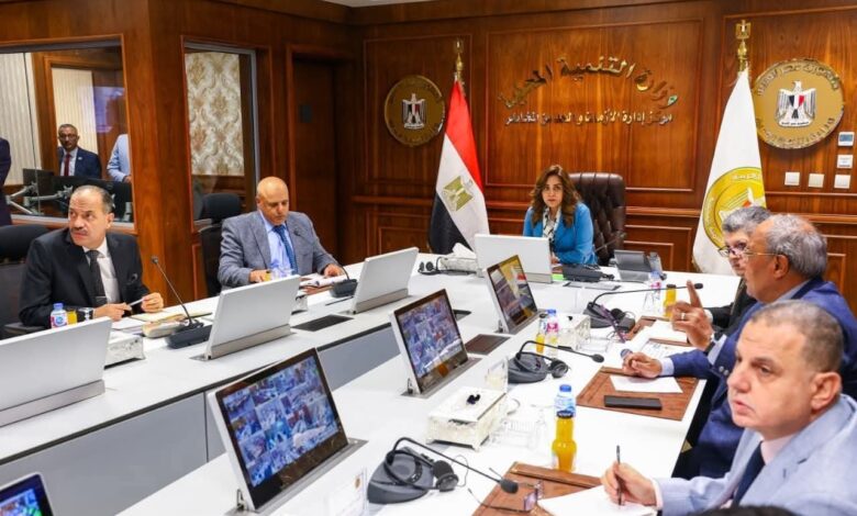 وزيرة التنمية المحلية تتابع سير انتخابات مجلس النواب بمحافظات المرحلة الأولى