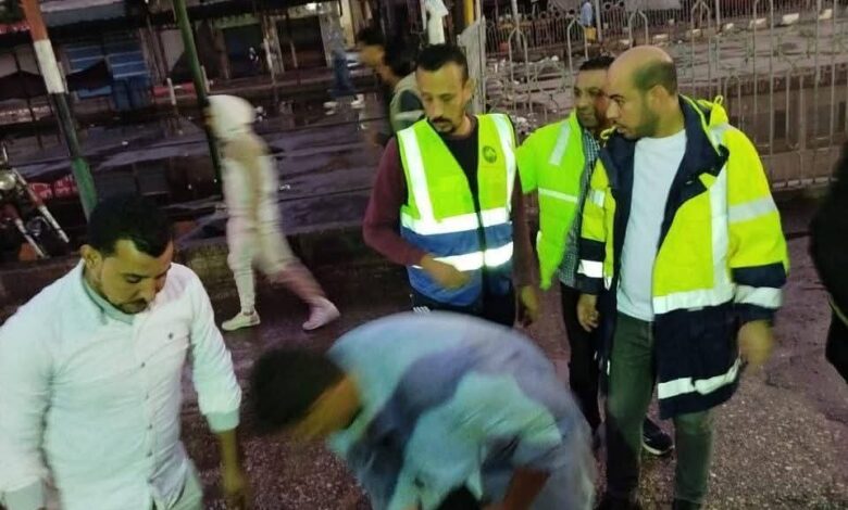 محافظ الشرقية يتابع مع رؤساء المراكز والمدن أعمال شفط وكسح مياه الأمطار 1 محافظ الشرقية يتابع مع رؤساء المراكز والمدن أعمال شفط وكسح مياه الأمطار