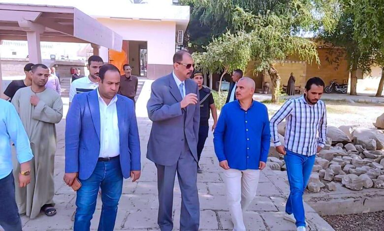محافظ سوهاج يوجه بالانتهاء من تطوير منطقة "ميريت آمون" قبل يونيو المقبل 1 محافظ سوهاج يوجه بالانتهاء من تطوير منطقة "ميريت آمون" قبل يونيو المقبل