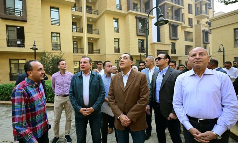 مدبولي يوجه بتسليم الوحدات السكنية في "روضة السيدة 2" لمستحقيها بالعدادات مسبقة الدفع 