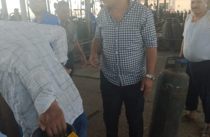 ضبط مصنعًا لتعبئة البوتاجاز بأبورواش تلاعبَ في الأوزان وطرَح أسطواناتٍ ناقصةً بمقدار 2.9 كجم 1 ضبط مصنعًا لتعبئة البوتاجاز بأبورواش تلاعبَ في الأوزان وطرَح أسطواناتٍ ناقصةً بمقدار 2.9 كجم