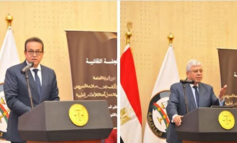 نائب رئيس مجلس الوزراء وزير الصحة يؤكد: لا تهاون فى حقوق الفرق الطبية 1 نائب رئيس مجلس الوزراء وزير الصحة يؤكد: لا تهاون فى حقوق الفرق الطبية