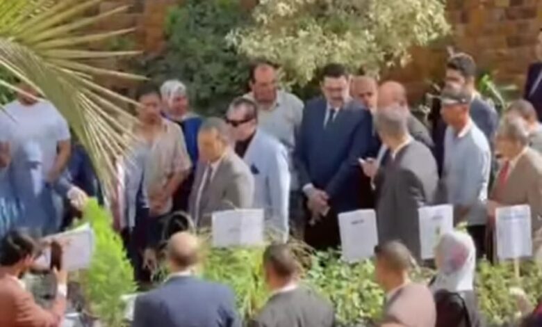 جامعة المنصورة تزرع الوعي وتحصد الحياة في يوم بيئي استثنائي بكلية الحقوق