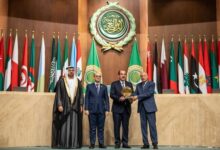 وكيل وزارة الصحة بالإسماعيلية تهنئ الأستاذ الدكتور وزير الصحة بجائزة التميز الحكومي العربى