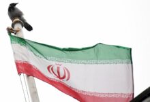 انهيار قياسي سريع وجديد للعملة الإيرانية مقابل الدولار