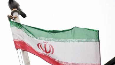 انهيار قياسي سريع وجديد للعملة الإيرانية مقابل الدولار 3 انهيار قياسي سريع وجديد للعملة الإيرانية مقابل الدولار