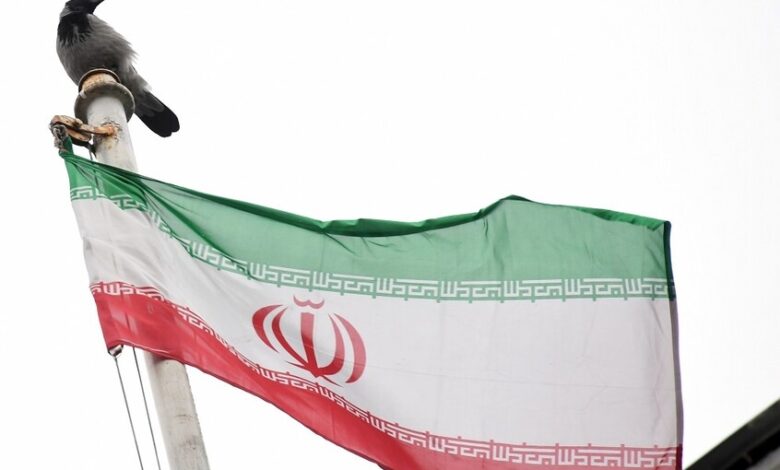 انهيار قياسي سريع وجديد للعملة الإيرانية مقابل الدولار 1 انهيار قياسي سريع وجديد للعملة الإيرانية مقابل الدولار