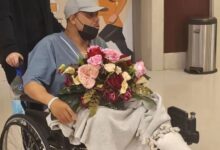 صاروخ يبتر جزءا من قدم الفنان السعودى حسن إسكندراني  