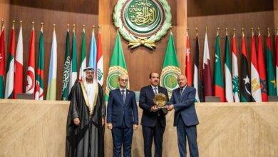 جامعة الوادي الجديد تهنئ نائب رئيس الوزراء ووزير الصحة لفوز الطب الوقائى بجائزة التميز