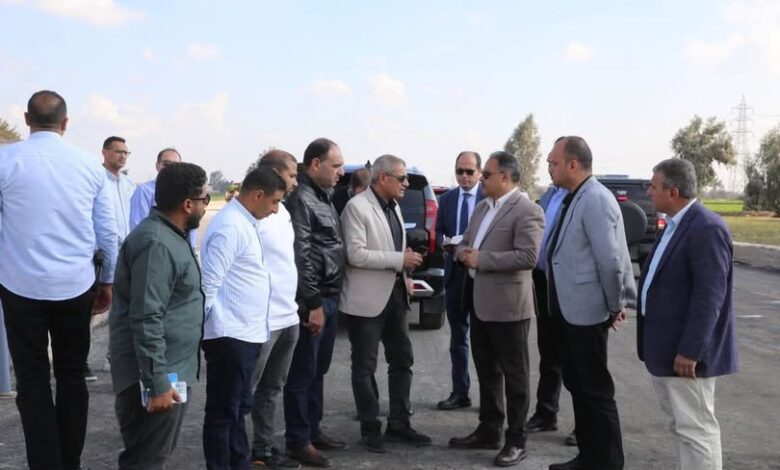 محافظ الشرقية يتفقد إستكمال أعمال الرصف والتوسعة "بطريق بني هلال بمنيا القمح