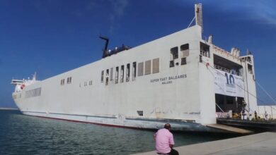 العريش تستقبل السفن مجددًا بعد انقشاع عاصفة الطقس 2 العريش تستقبل السفن مجددًا بعد انقشاع عاصفة الطقس