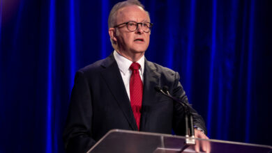 ارتفاع حصيلة هجوم سيدني إلى 12 وألبانيزي يتعهد بحماية الأستراليين اليهود 2 ارتفاع حصيلة هجوم سيدني إلى 12 وألبانيزي يتعهد بحماية الأستراليين اليهود