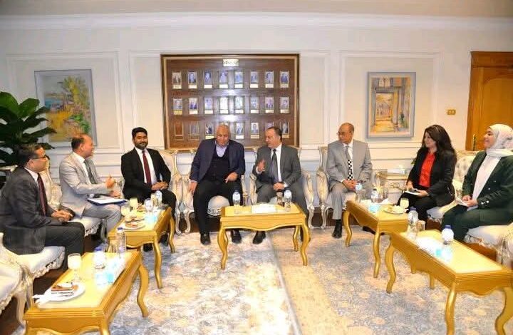 محافظ أسيوط يستقبل وفد السفارة الهندية ويعلن دعمه لإطلاق مشروعات مشتركة