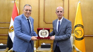 جامعة بني سويف تكرم الاستاذ الدكتور ممدوح مصطفى غراب رئيس جامعة 6 أكتوبر 