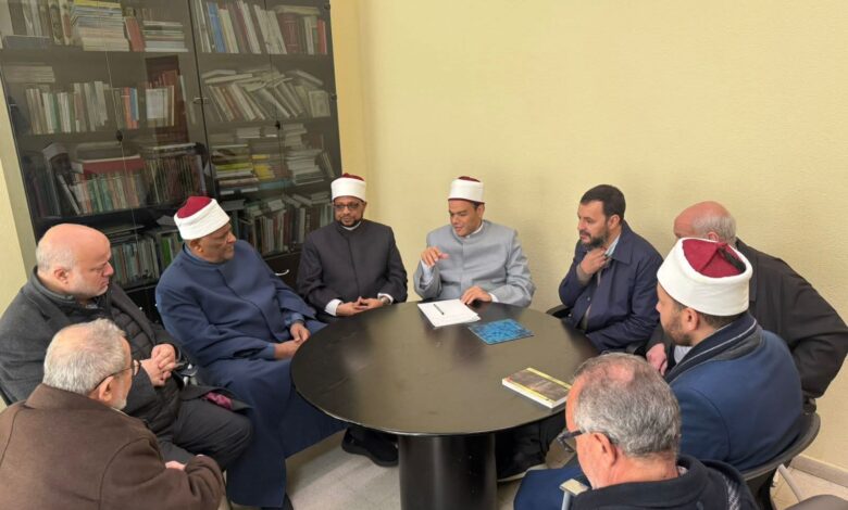 وفد الأزهر بإسبانيا يلتقي مسؤولي المفوضية الإسلامية لبحث احتياجاتهم العلمية والتعليمية 1 وفد الأزهر بإسبانيا يلتقي مسؤولي المفوضية الإسلامية لبحث احتياجاتهم العلمية والتعليمية