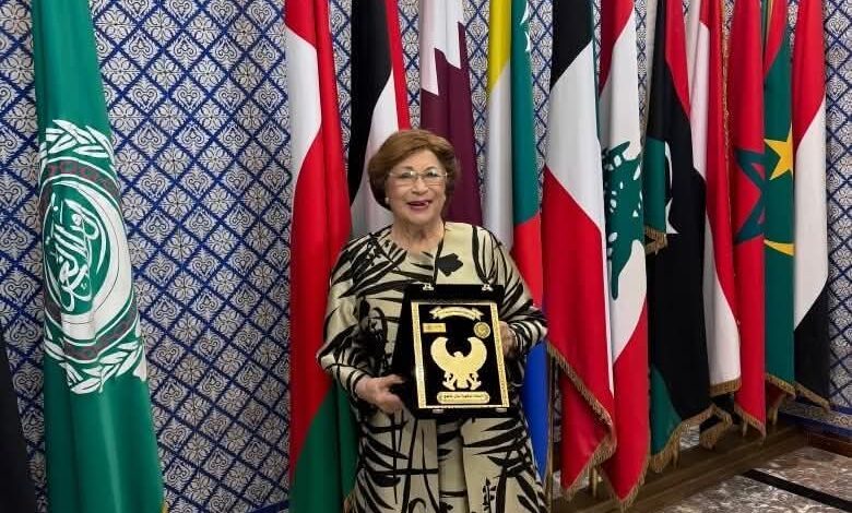 نوال الدجوي تحصد جائزة "خير" لعام 2025 وتعين كسفيرًا لإحدى المشاريع  التابعة لجامعة الدول العربية