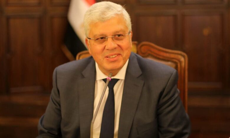 عاشور يهنئ صبحي لاختياره رئيسًا للجنة الحكومية الدولية للتربية البدنية باليونسكو