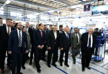 رئيس الوزراء يتفقد عدداً من أقسام مصنع ليونى مصر بمدينة بدر