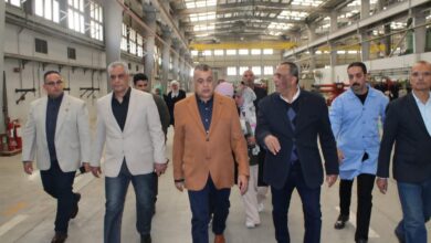 جولة تفقدية لوزير الدولة للإنتاج الحربي بشركة"حلوان للصناعات غير الحديدية" 6 جولة تفقدية لوزير الدولة للإنتاج الحربي بشركة"حلوان للصناعات غير الحديدية"