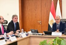 سويلم يلتقي ممثلي بنك الاستثمار الأوروبي