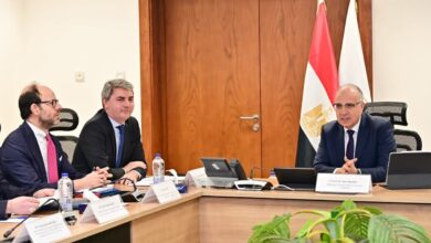 سويلم يلتقي ممثلي بنك الاستثمار الأوروبي 2 سويلم يلتقي ممثلي بنك الاستثمار الأوروبي