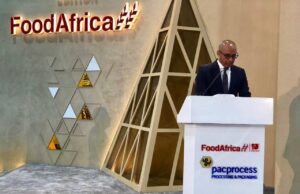 رئيس الهيئة المصرية العامة للمعارض يلقي الكلمة الافتتاحية لمعرض فود أفريكا/باك بروسيس 2 رئيس الهيئة المصرية العامة للمعارض يلقي الكلمة الافتتاحية لمعرض فود أفريكا/باك بروسيس