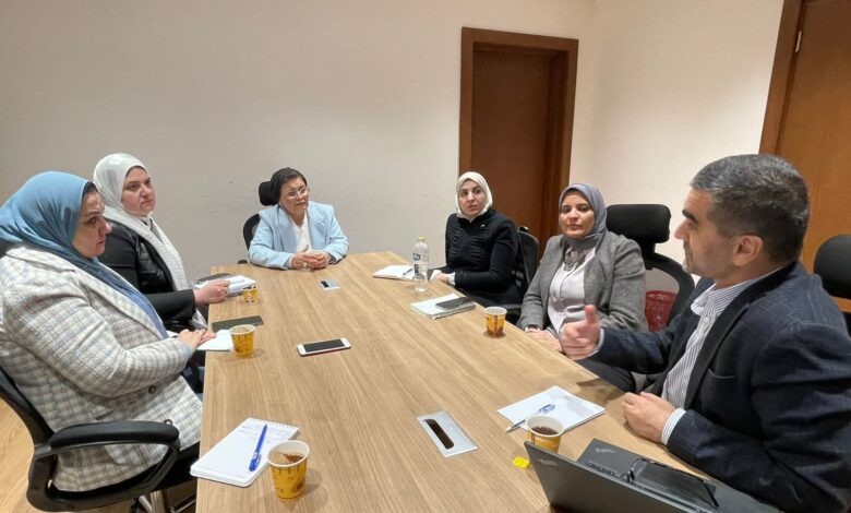 نائب وزير الصحة تبحث مع "يونيسف مصر" اعتماد خطة تدريب شاملة لرعاية حديثي الولادة 1 نائب وزير الصحة تبحث مع "يونيسف مصر" اعتماد خطة تدريب شاملة لرعاية حديثي الولادة