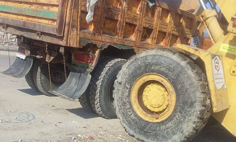 استمرار حملة رفع القمامة بمدينة العريش بمشاركة شركة صدام 1 استمرار حملة رفع القمامة بمدينة العريش بمشاركة شركة صدام