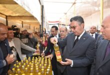 وزير التموين ومحافظ القاهرة يفتتحان سوق "اليوم الواحد" بالمرج 