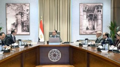 رئيس الوزراء يُتابع مع رئيس هيئة الرعاية الصحية استعدادات المرحلة الثانية للتأمين الصحي الشامل 2 رئيس الوزراء يُتابع مع رئيس هيئة الرعاية الصحية استعدادات المرحلة الثانية للتأمين الصحي الشامل