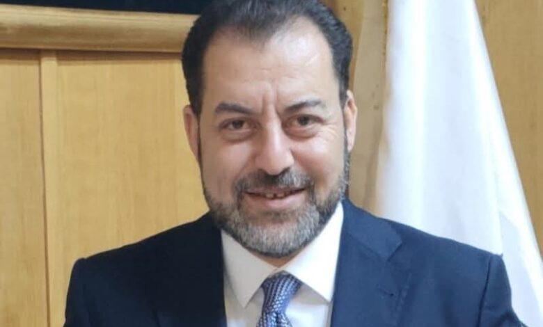 وزير التعليم العالي يصدر قرارًا بندب « أحمد عناني» للعمل مستشارًا للوزير للسياسات الصحية 1 وزير التعليم العالي يصدر قرارًا بندب « أحمد عناني» للعمل مستشارًا للوزير للسياسات الصحية