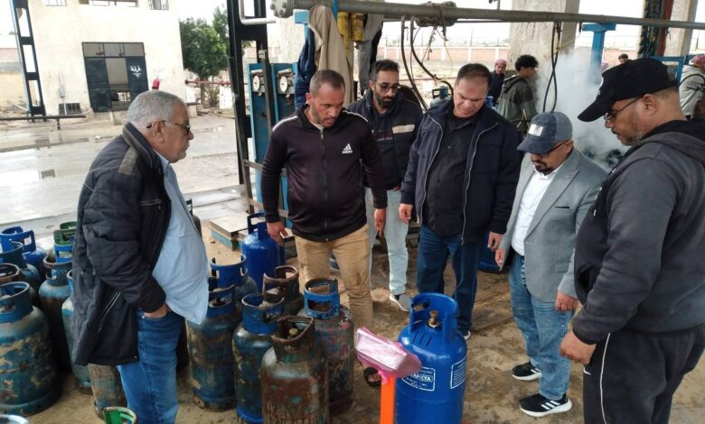 وكيل وزارة التموين يقود حملة موسعة بالعريش لإحكام الرقابة على أسطوانات البوتاجاز 1 وكيل وزارة التموين يقود حملة موسعة بالعريش لإحكام الرقابة على أسطوانات البوتاجاز